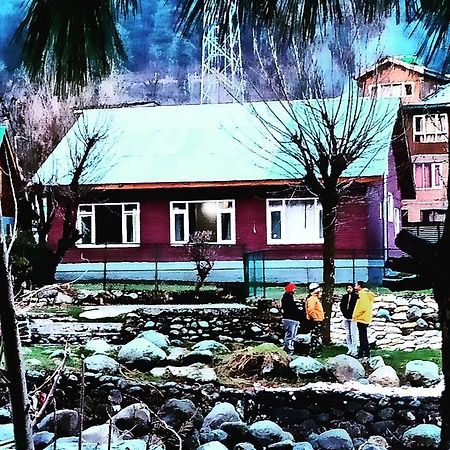 Hotel Lidder Palace Pahalgam Bagian luar foto