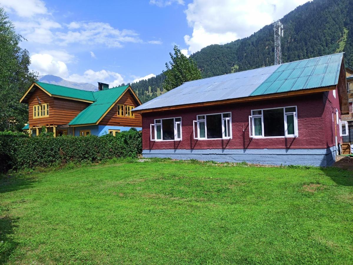 Hotel Lidder Palace Pahalgam Bagian luar foto