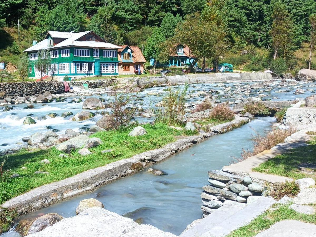 Hotel Lidder Palace Pahalgam Bagian luar foto