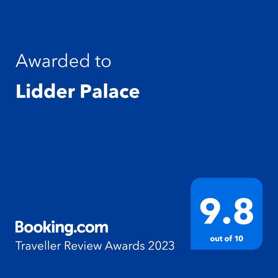 Hotel Lidder Palace Pahalgam Bagian luar foto